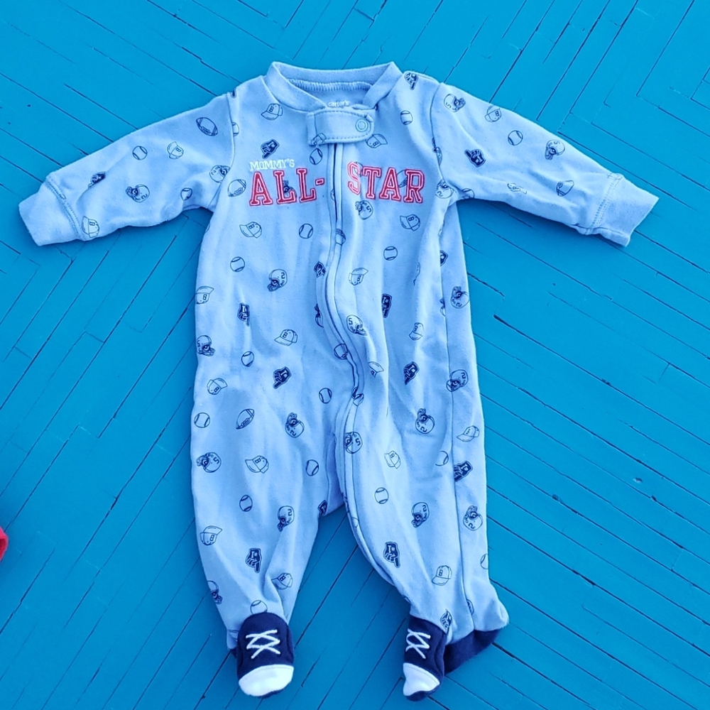 Carters All-Star sleep and play